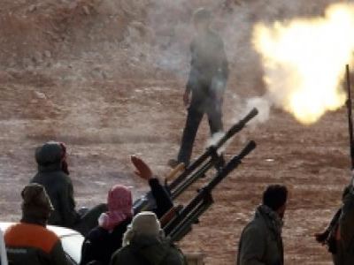 Τρίπολη: Σφοδρά πυρά από αντιαεροπορικά όπλα